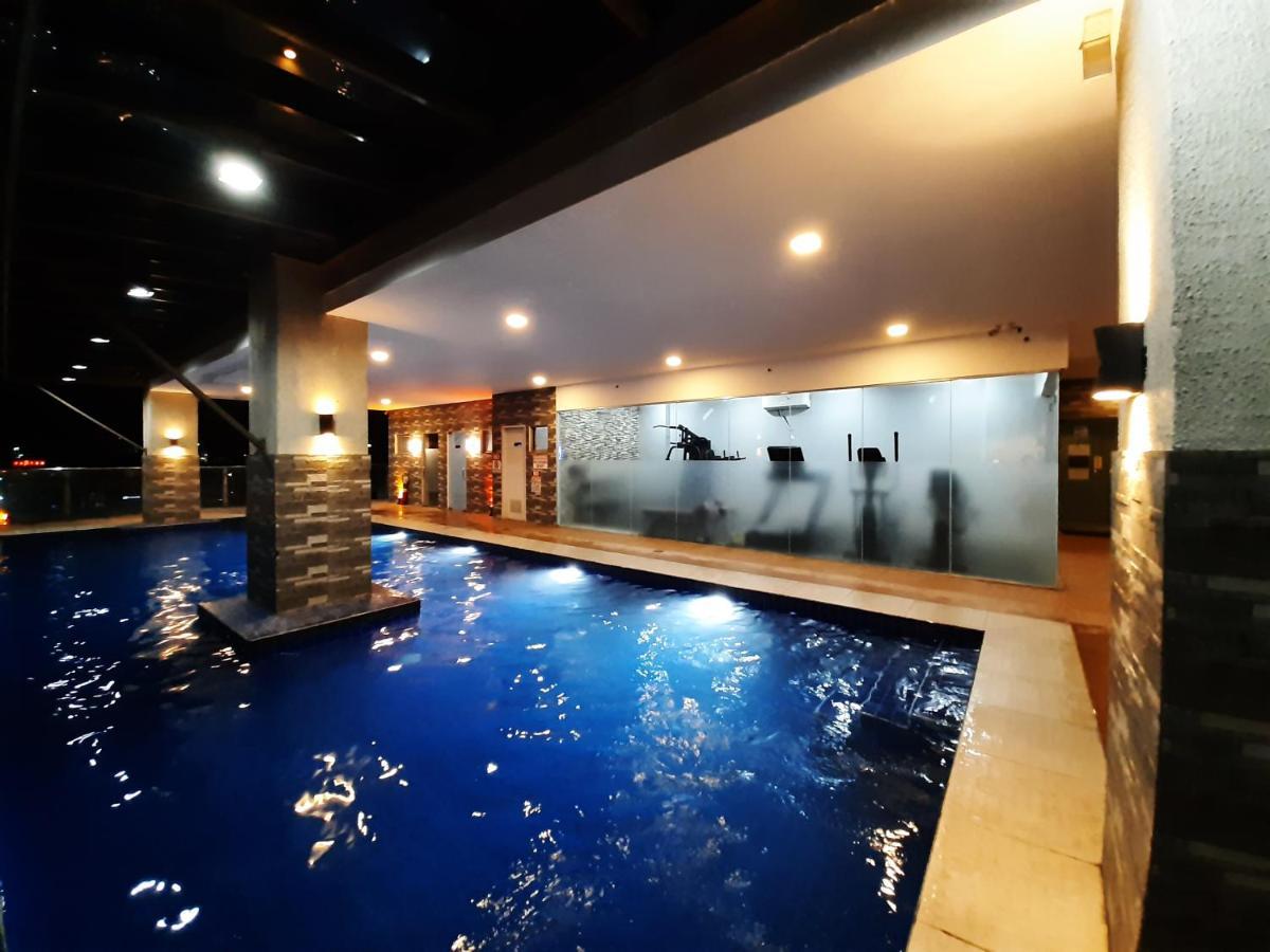 1809 Sunvida Tower Condo Across Sm City Cebu Екстер'єр фото
