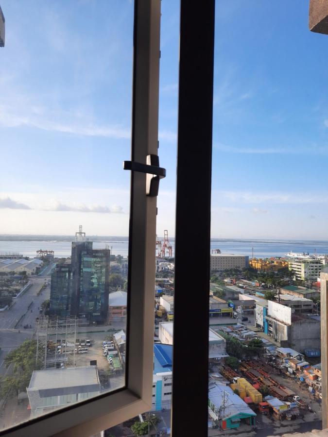 1809 Sunvida Tower Condo Across Sm City Cebu Екстер'єр фото